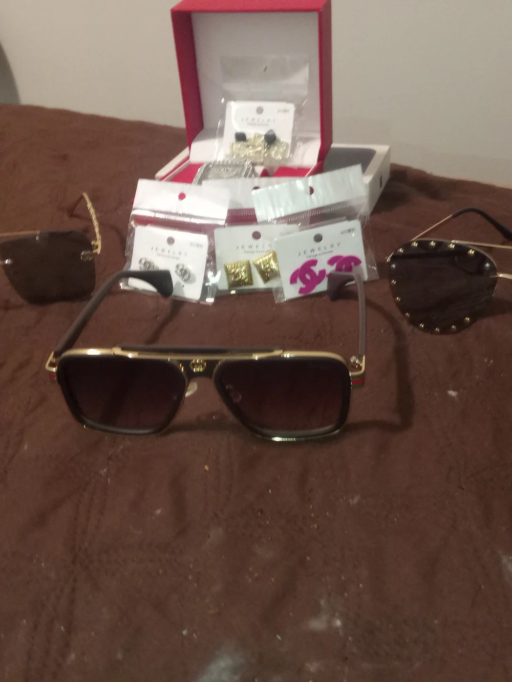 Aviator-Style Men’s Sunglasses in Brown and Gold